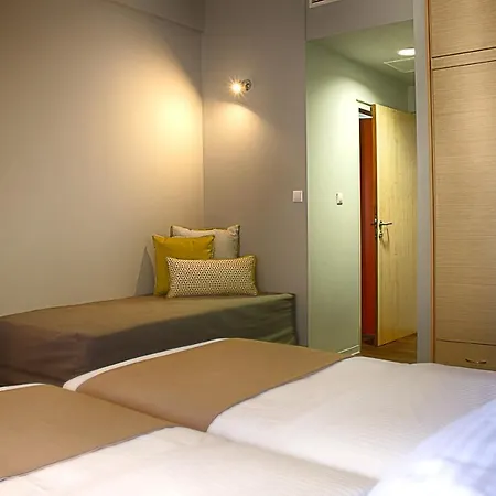 סלוניקי Athlos Hotel מראה חיצוני תמונה