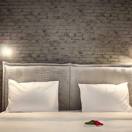 סלוניקי Athlos Hotel מראה חיצוני תמונה